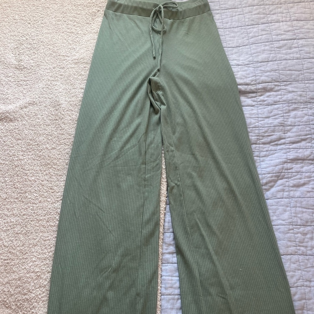 White Fox Green Ribbed Wide-Leg Pant